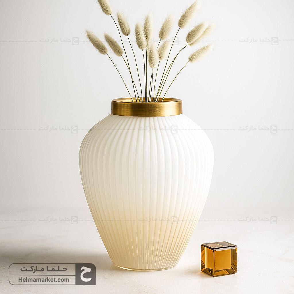 گلدان شیشه ای نیلوفر سایه روشن عسلی 